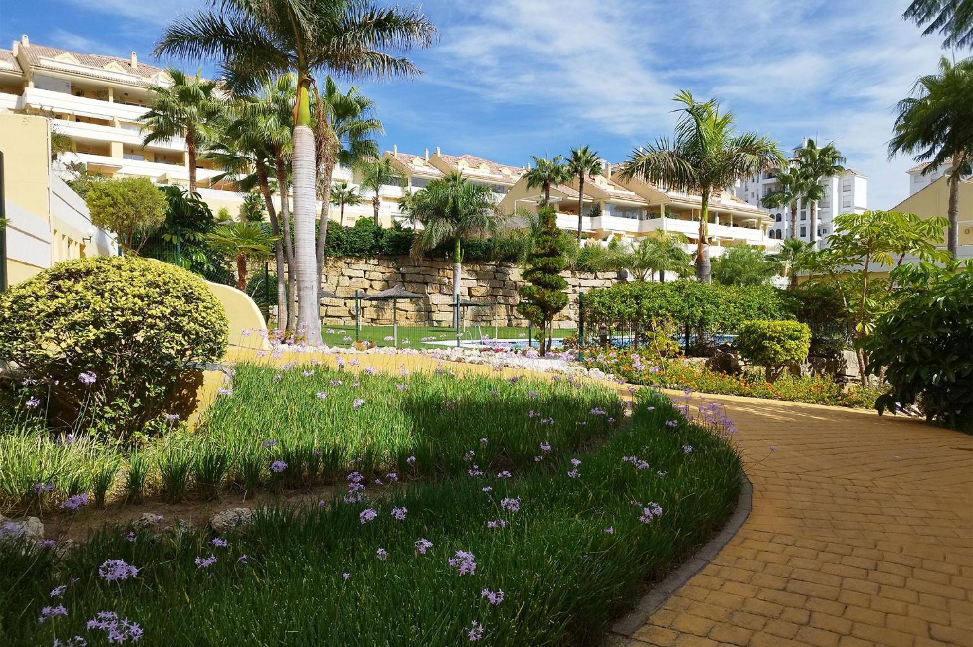 Apartamento Puertosol 埃斯特波纳 外观 照片