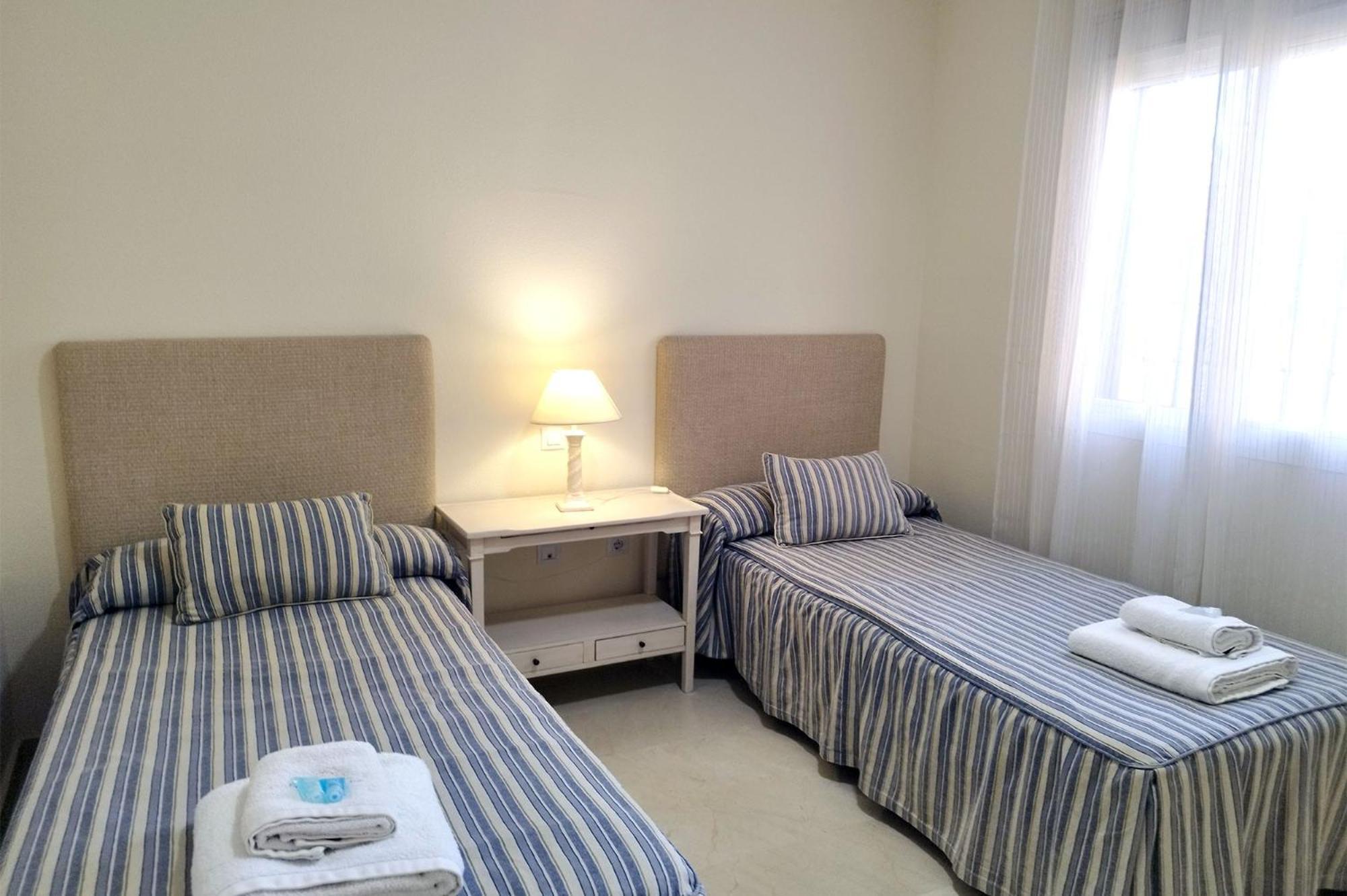 Apartamento Puertosol 埃斯特波纳 外观 照片