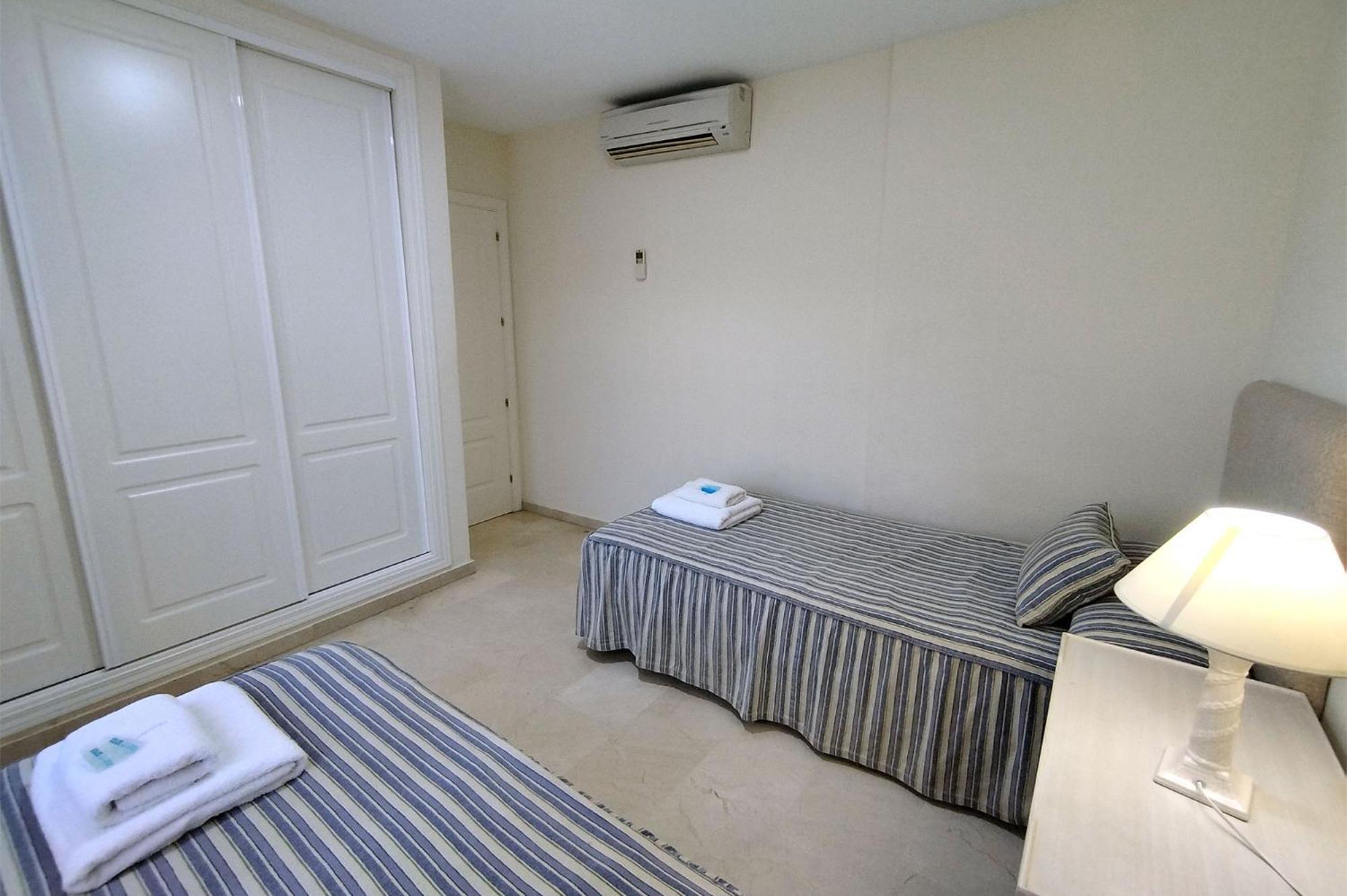 Apartamento Puertosol 埃斯特波纳 外观 照片